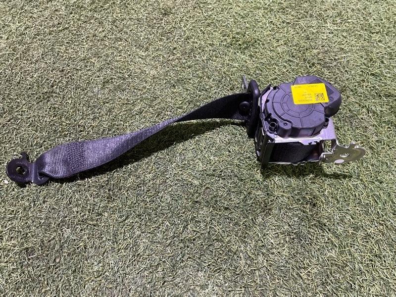 Ремень безопасности