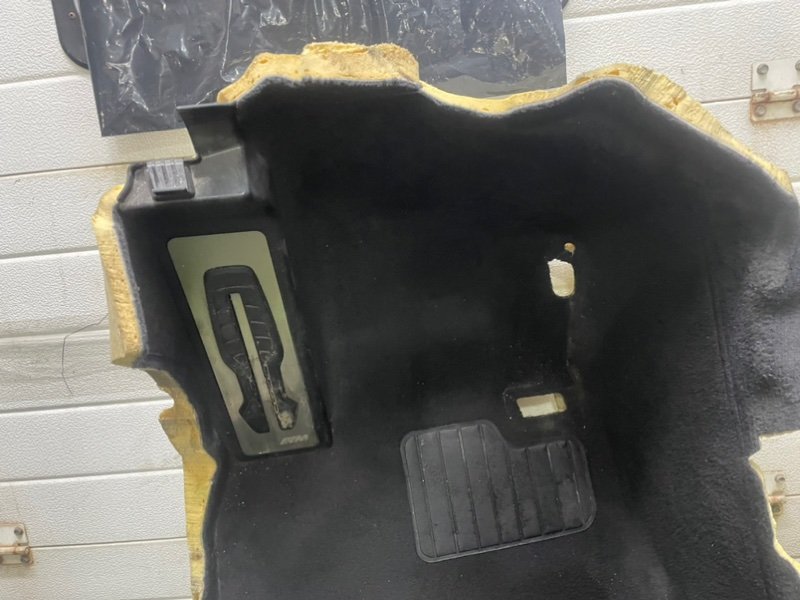 Покрытие напольное (ковролин)