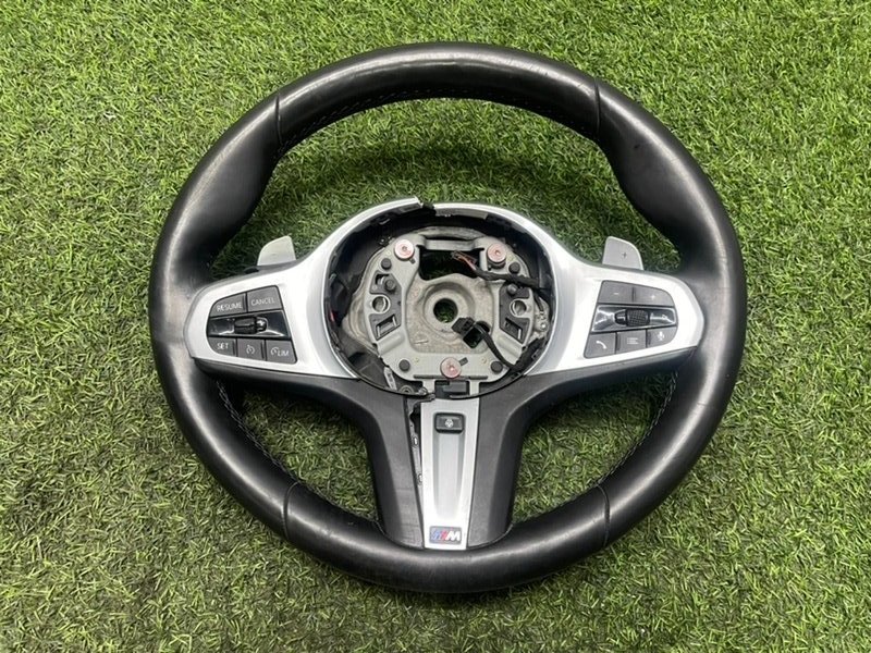 Рулевое колесо (руль)