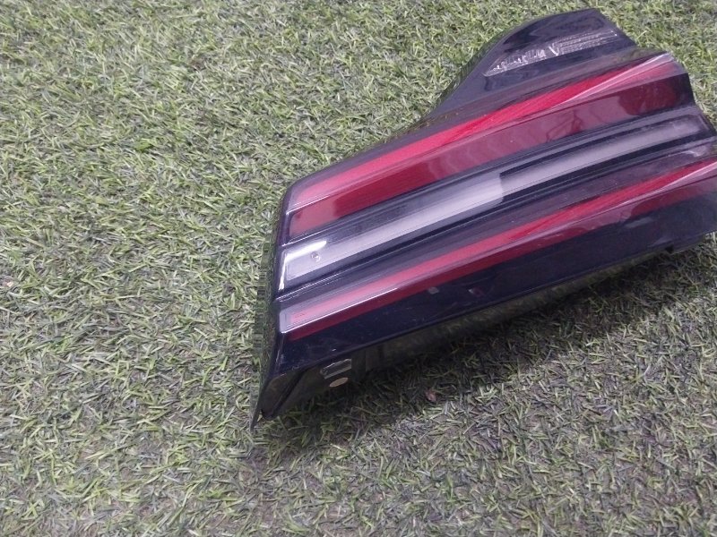 Фонарь задний внутренний левый