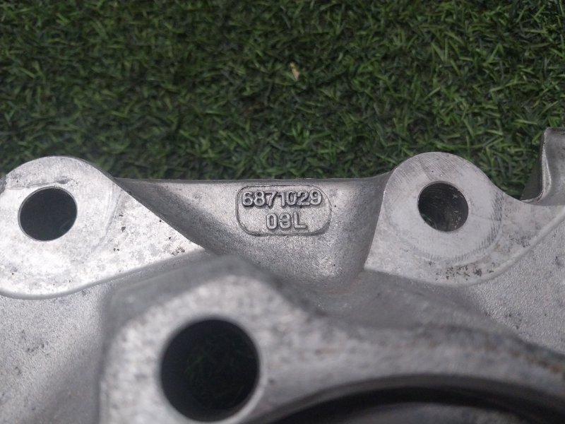 Кулак поворотный задний левый