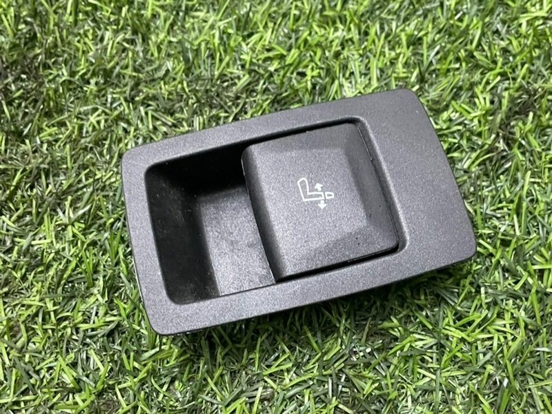 Ручка сиденья