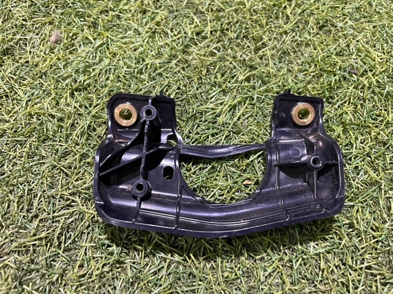 Кронштейн крепежный вспомогательный (разного назначения)