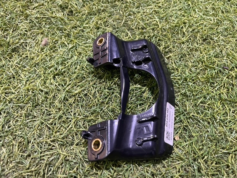 Кронштейн крепежный вспомогательный (разного назначения)