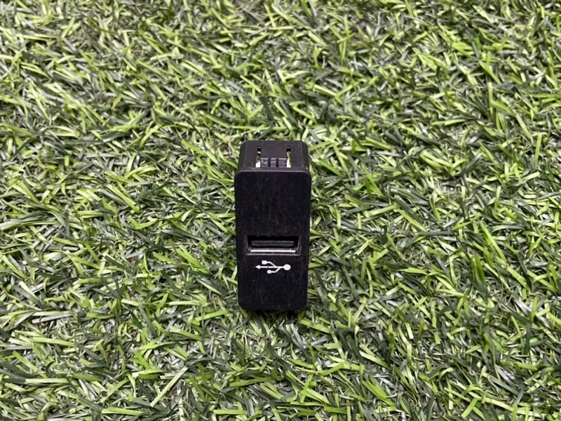 Кабель зарядный универсальный USB