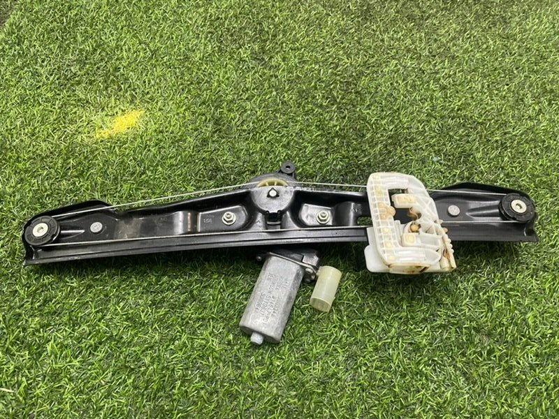 Стеклоподъемник электр. задний правый