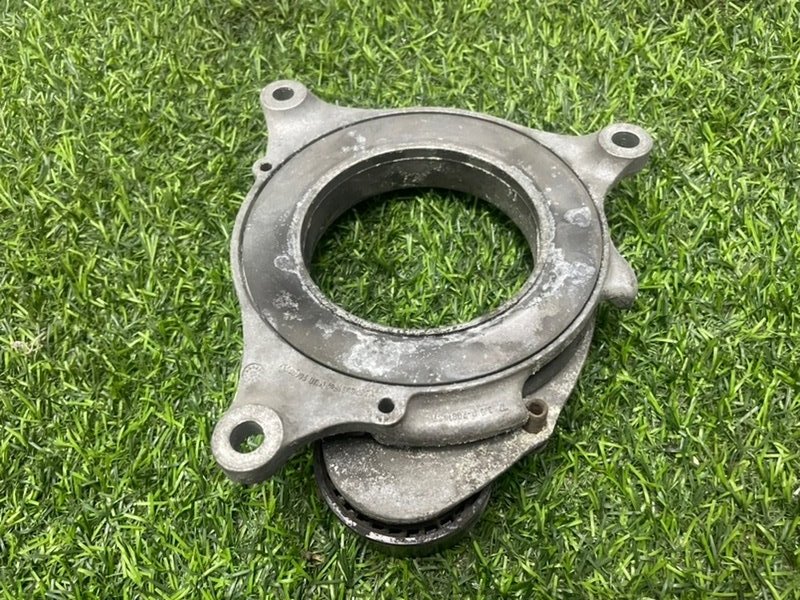 Натяжитель ремня