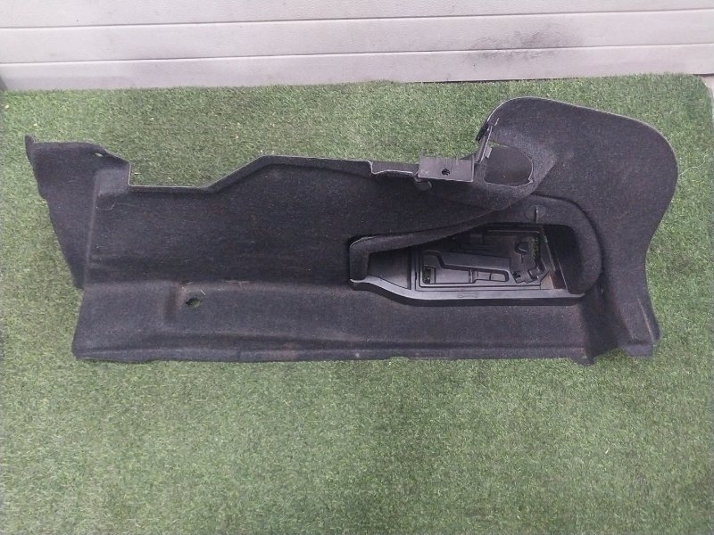 Обшивка багажника