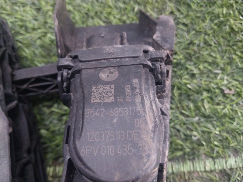 Педаль газа