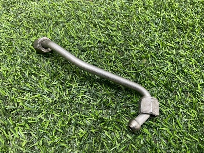 Трубка топливная