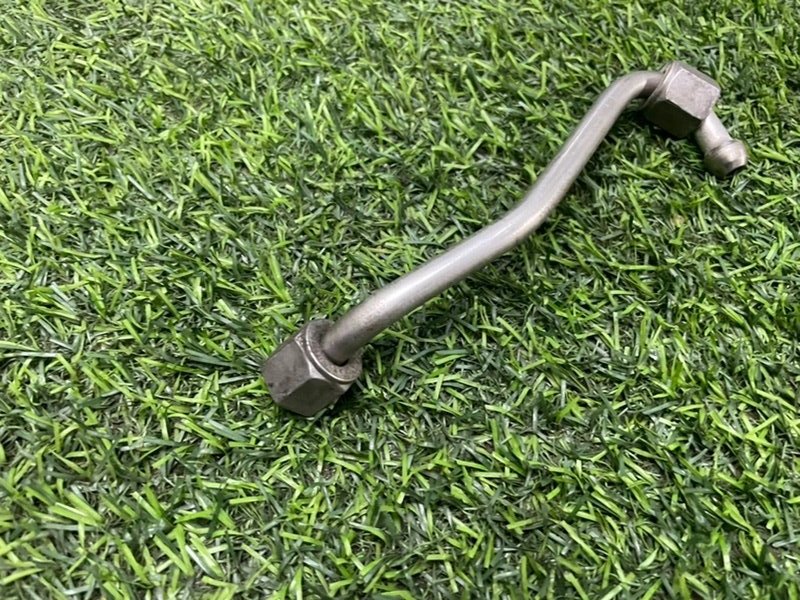 Трубка топливная