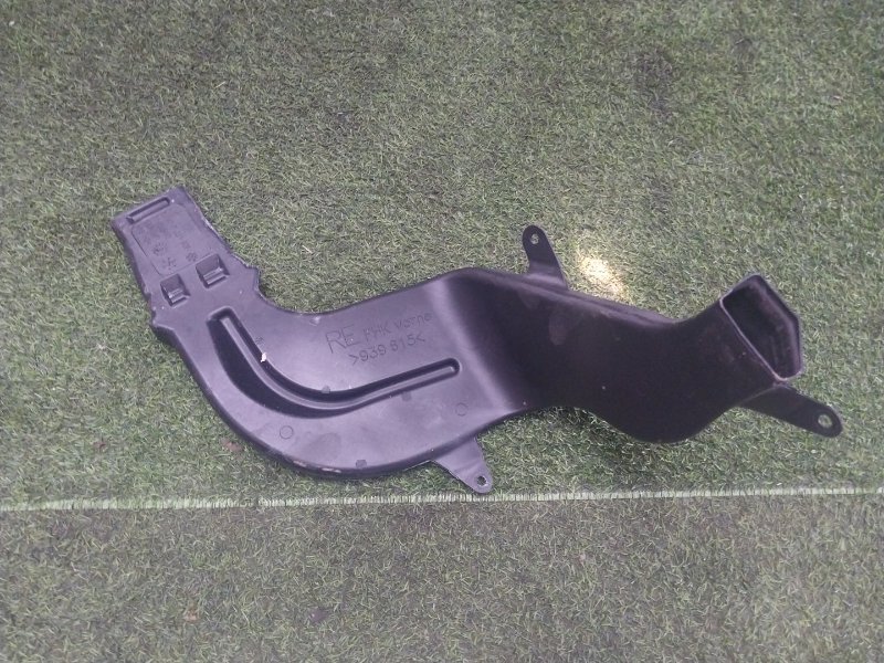 Воздуховод отопителя