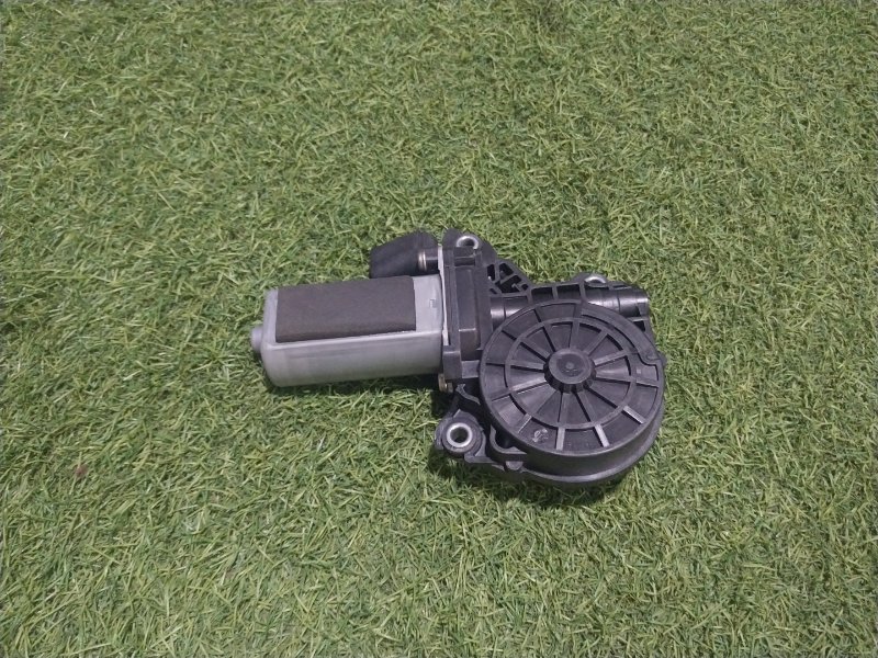 Доводчик двери