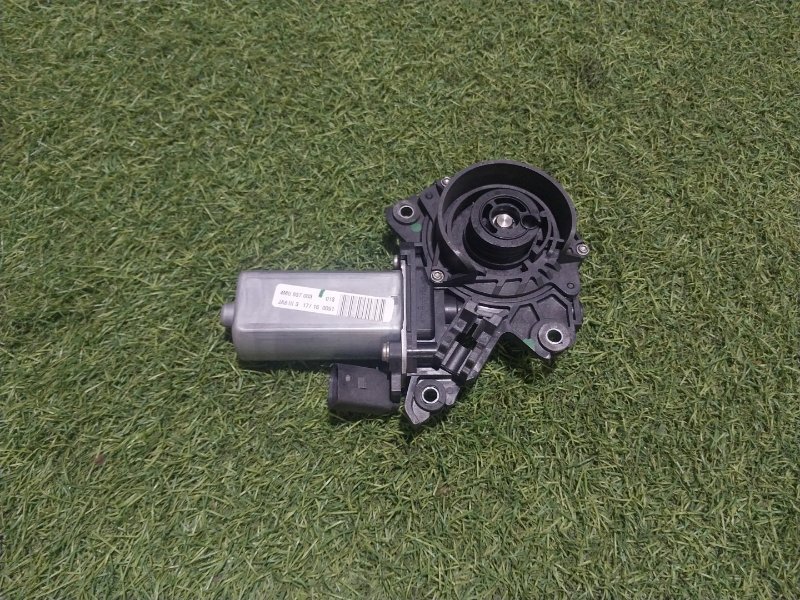 Доводчик двери