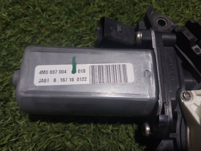 Доводчик двери