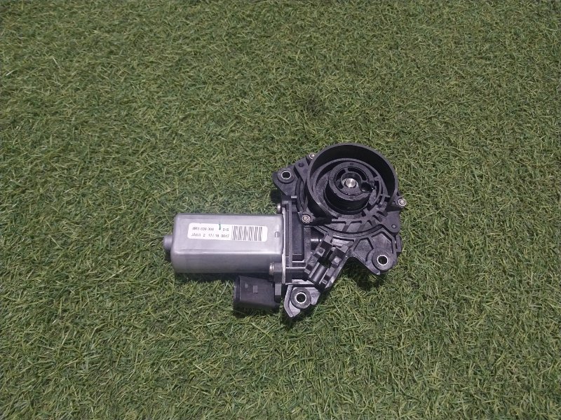 Доводчик двери