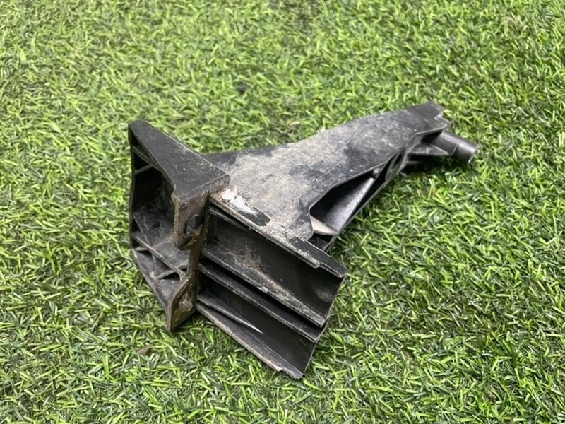 Кронштейн радиатора