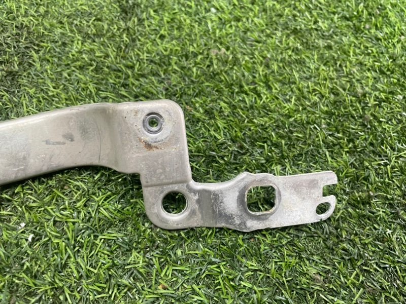 Кронштейн крепления крыла