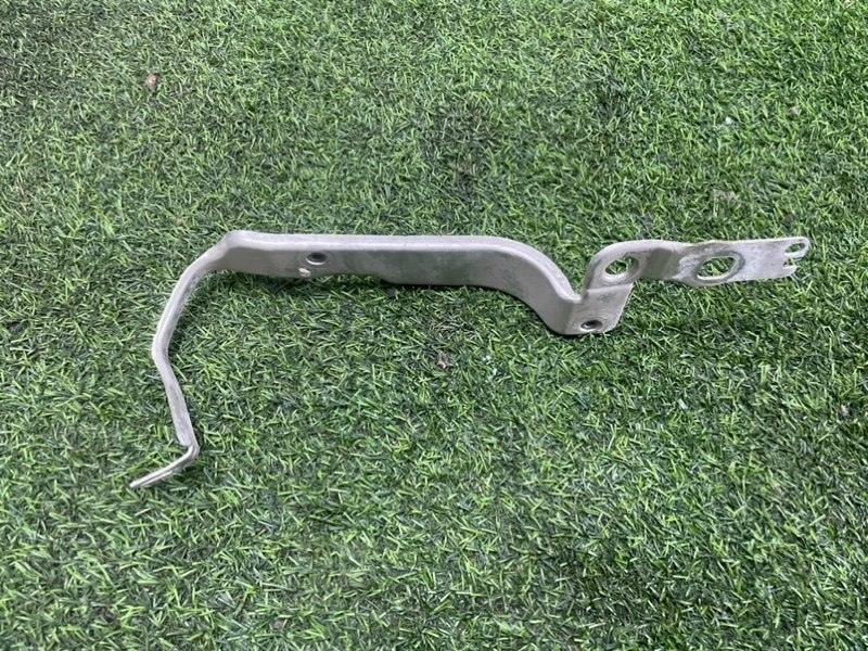 Кронштейн крепления крыла