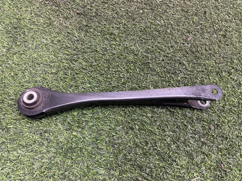 Рычаг задний