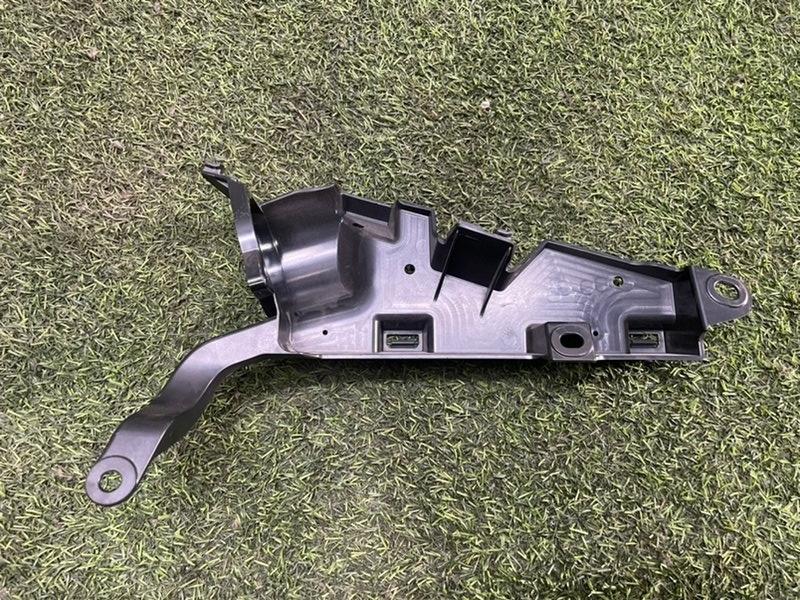 Кронштейн крепежный вспомогательный (разного назначения)