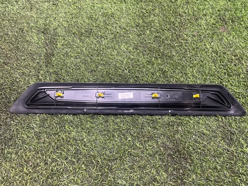 Накладка порога (внутренняя)