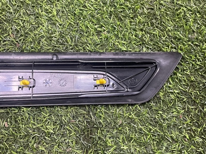 Накладка порога (внутренняя)