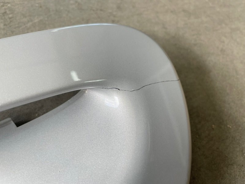 Молдинг капота