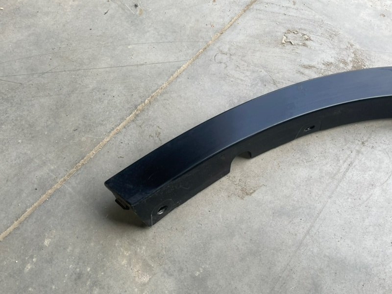 Накладка заднего крыла левого