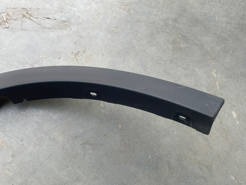 Накладка заднего крыла левого
