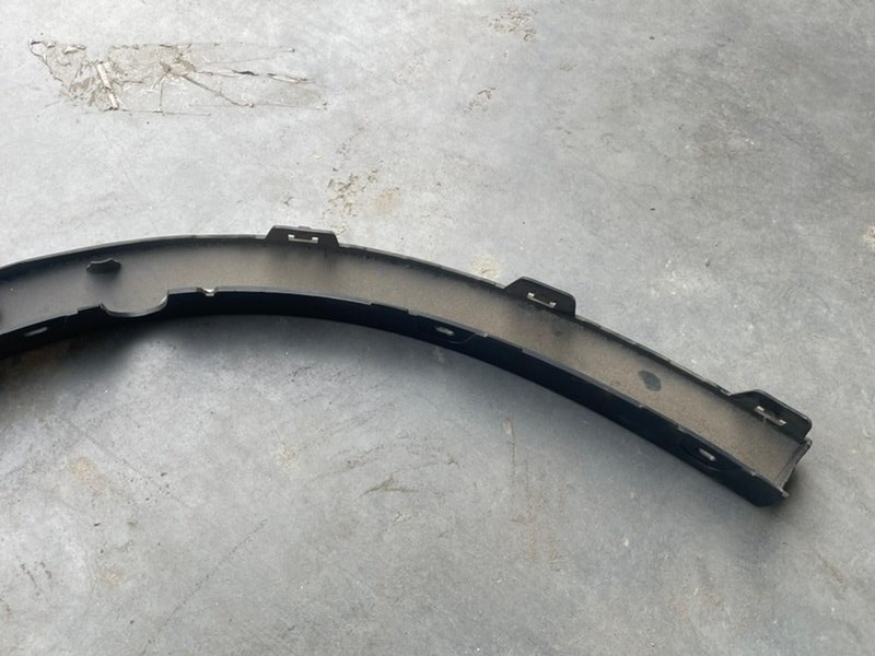 Накладка заднего крыла правого