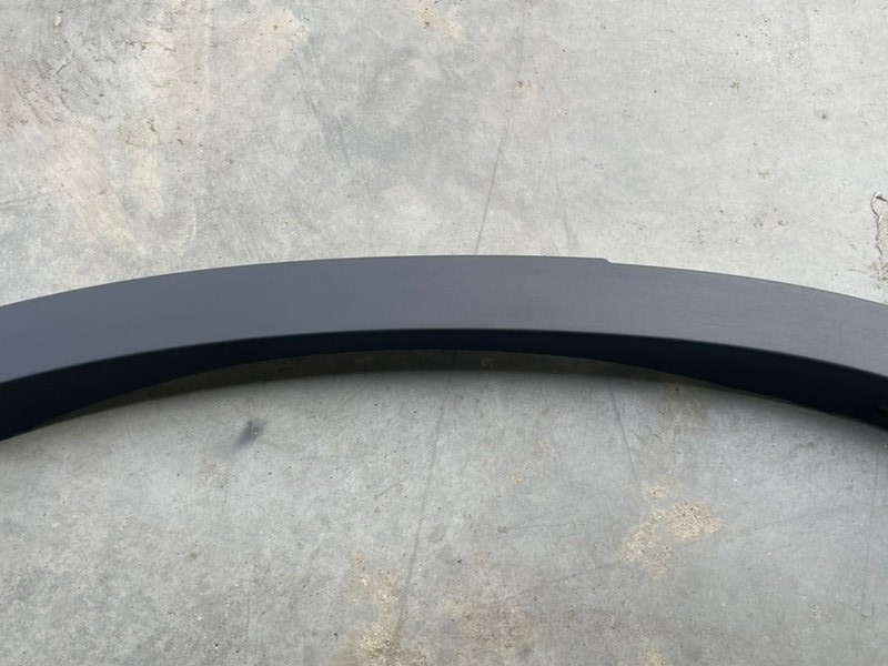 Накладка заднего крыла правого