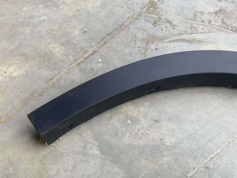 Накладка заднего крыла правого