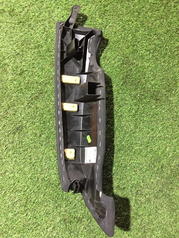 Обшивка багажника