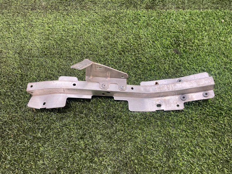 Кронштейн фар правый