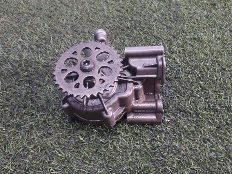 Насос масляный