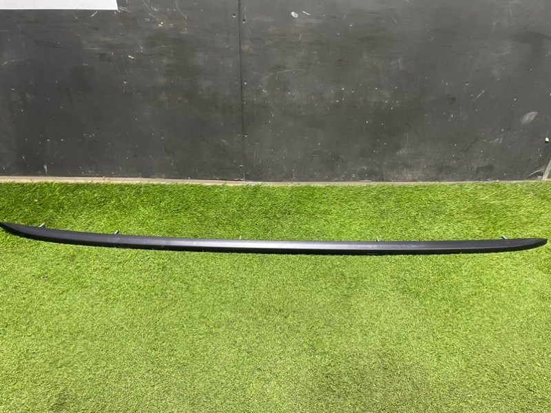 Рейлинг (релинг) правый (планка на крышу)