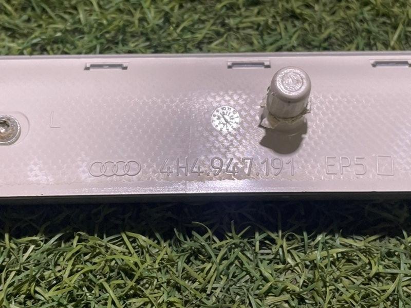 Плафон салонный