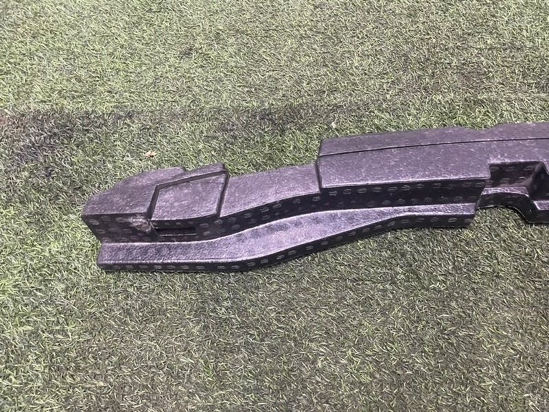 Наполнитель переднего бампера