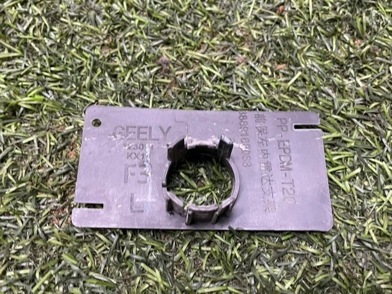 Кронштейн датчика парковки