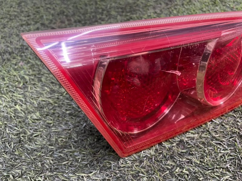 Фонарь задний внутренний левый