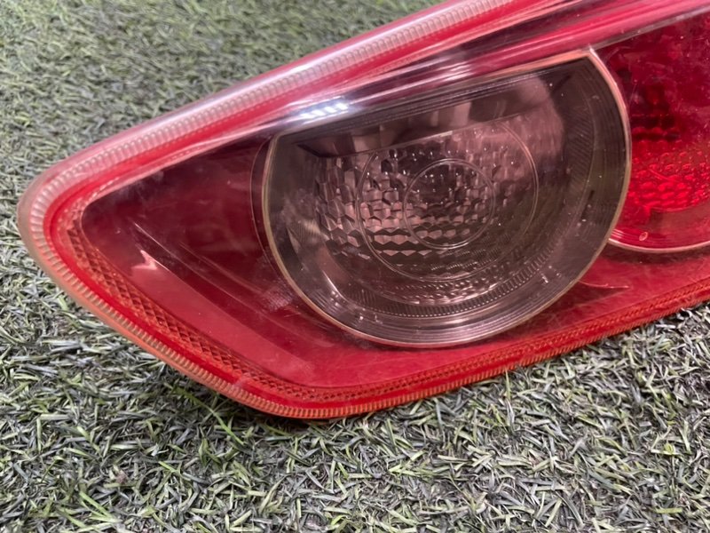 Фонарь задний внутренний правый