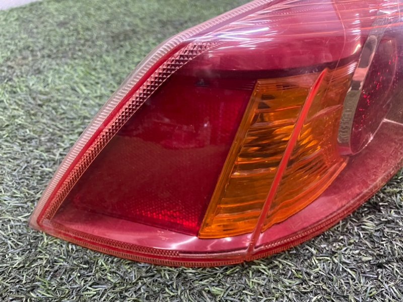 Фонарь задний наружный левый