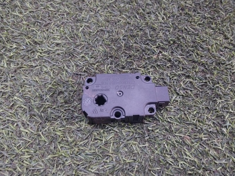 Моторчик заслонки печки