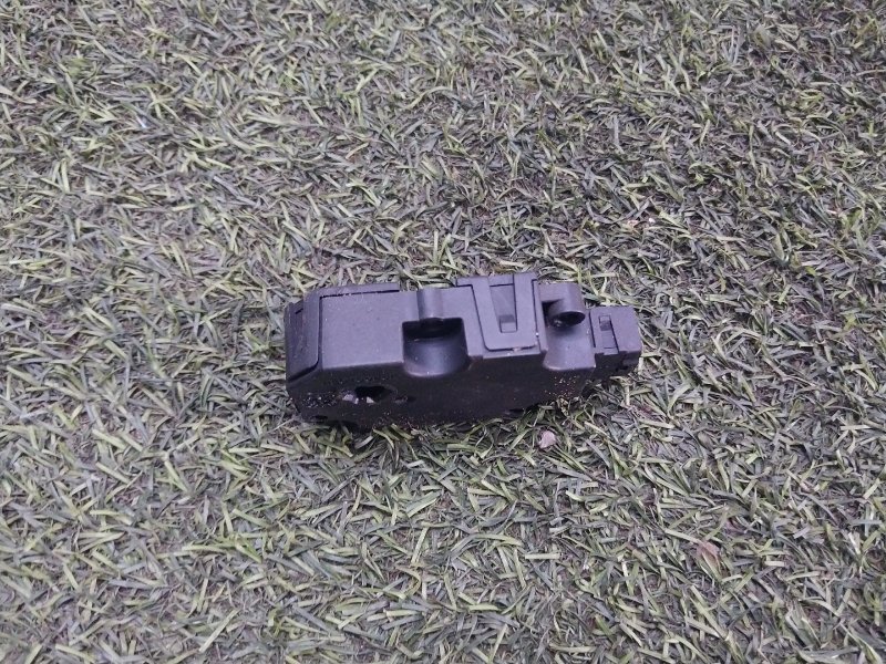 Моторчик заслонки печки