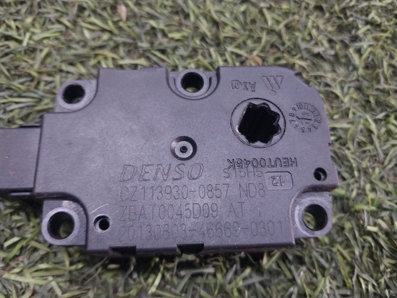 Моторчик заслонки печки