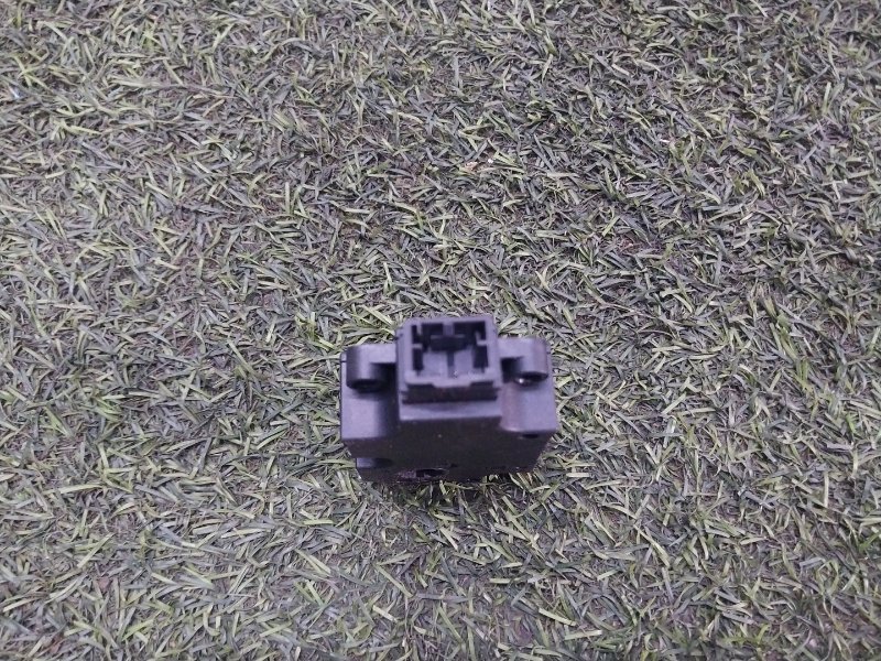 Моторчик заслонки печки