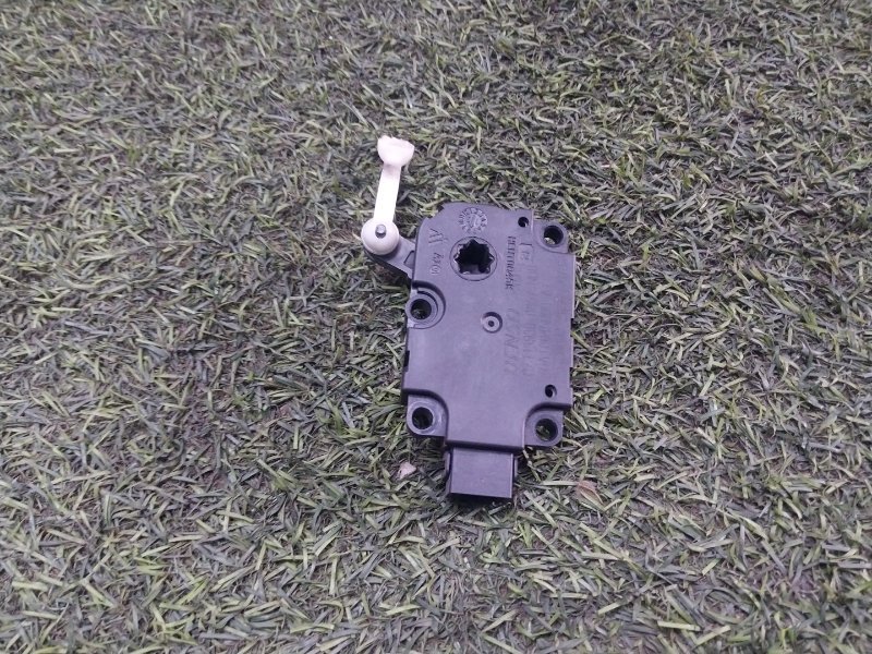 Моторчик заслонки печки