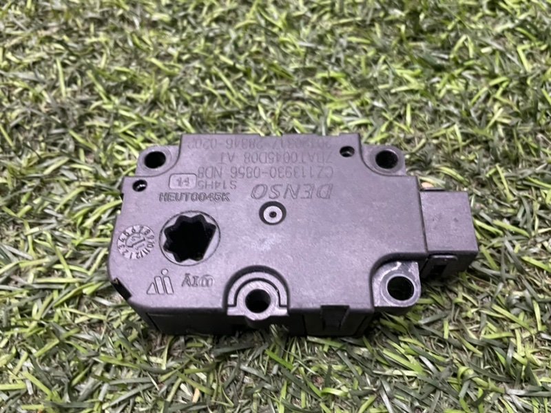 Моторчик заслонки печки