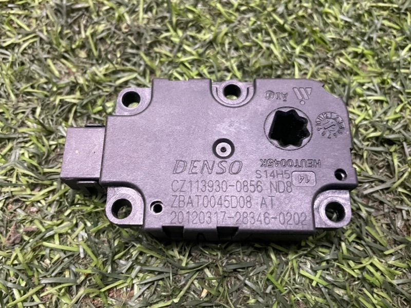 Моторчик заслонки печки